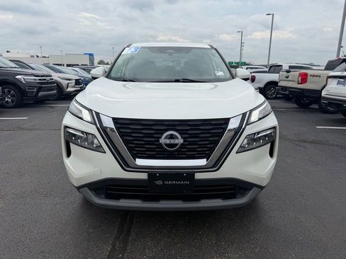 Used 2023 Nissan Rogue SV AWD/4WD image 3