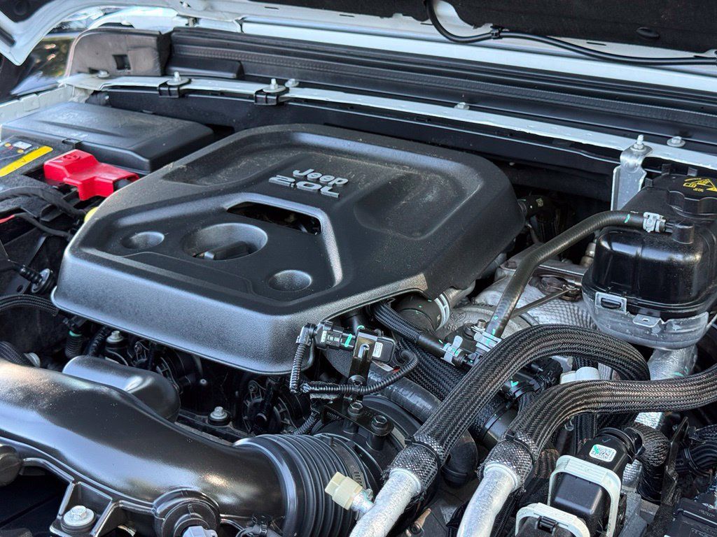 Used 2023 Jeep Wrangler Unlimited w/ Cold Weather Group AWD/4WD image 39