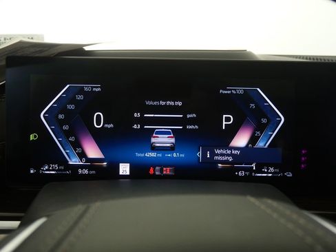 Certified 2024 BMW X5 xDrive50e w/ Premium Package image 18