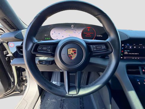 Used 2022 Porsche Taycan image 37