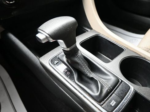 Used 2016 Kia Optima LX FWD image 19