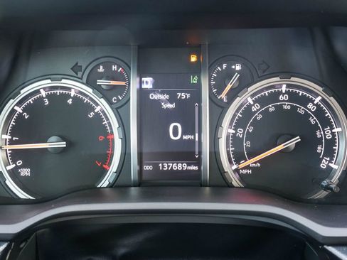Used 2021 Toyota 4Runner TRD Off-Road Premium AWD/4WD image 23