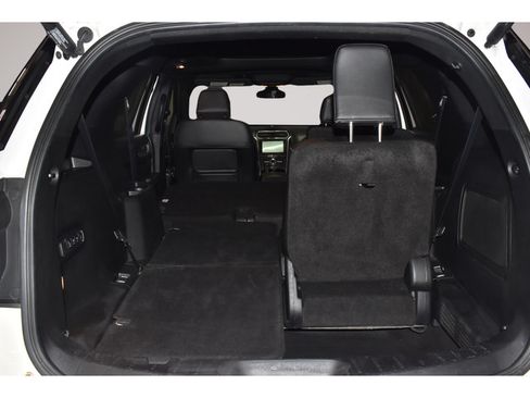 Used 2017 Ford Explorer Platinum AWD/4WD image 13
