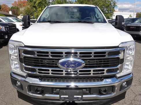 Used 2023 Ford F250 XLT AWD/4WD image 7