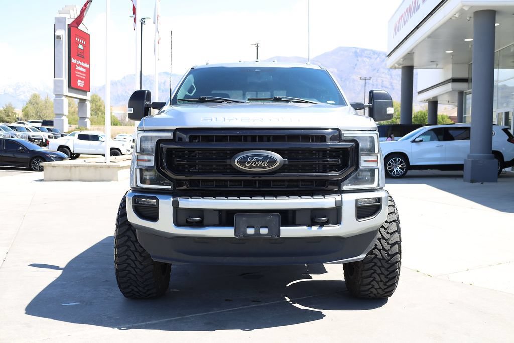 Used 2022 Ford F350 Lariat w/ Black Appearance Package AWD/4WD image 9
