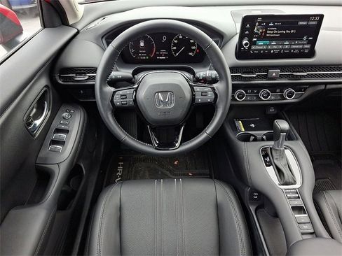 Certified 2025 Honda HR-V EX-L image 11