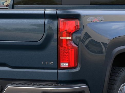 New 2026 Chevrolet Silverado 2500 LTZ w/ LTZ Premium Package AWD/4WD image 11