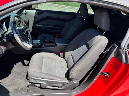 Used 2007 Ford Mustang Premium image 11