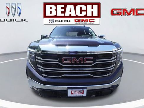 Used 2023 GMC Sierra 1500 SLT w/ SLT Premium Package AWD/4WD image 8