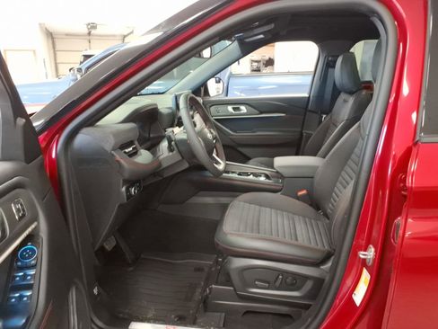 New 2026 Ford Explorer ST-Line w/ ST-Line Street Pack image 5