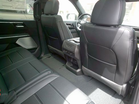 New 2025 GMC Sierra EV Denali image 9