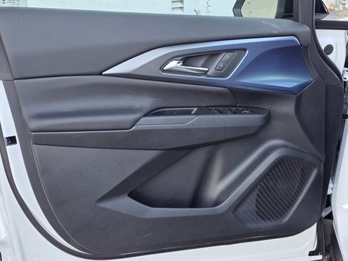 New 2026 Chevrolet Equinox EV LT w/ LPO, Blackout Package image 19