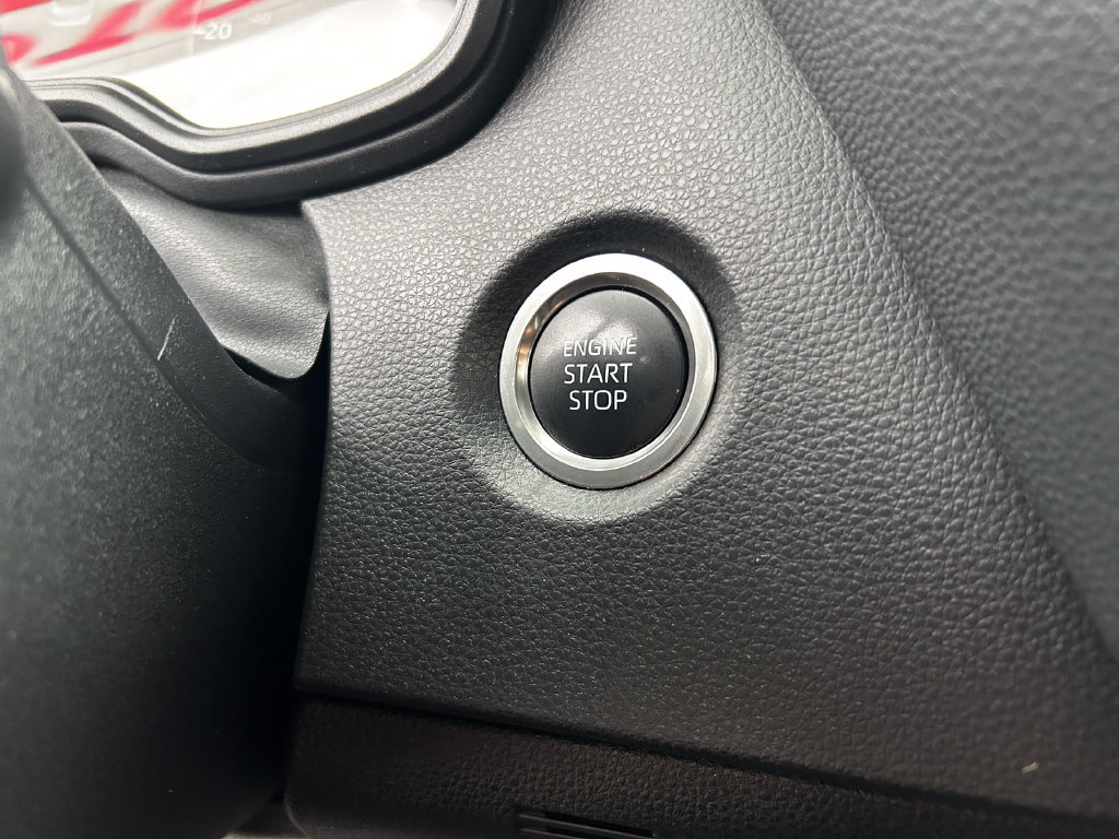 Used 2025 Toyota Corolla SE FWD image 17