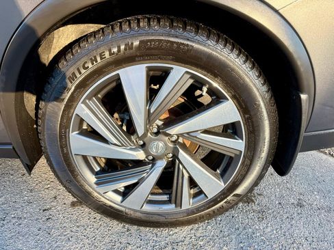 Used 2015 Nissan Murano Platinum w/ Platinum Technology Package AWD/4WD image 10