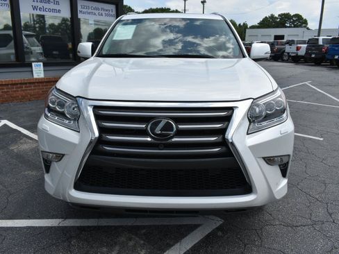 Used 2018 Lexus GX 460 Luxury AWD/4WD image 3