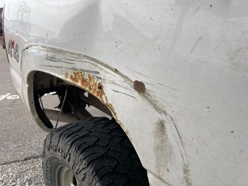 Used 2003 Chevrolet Silverado 2500 LS image 35