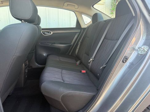 Used 2019 Nissan Sentra SV FWD image 17