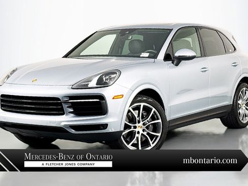 Used 2023 Porsche Cayenne Platinum Edition AWD/4WD image 1