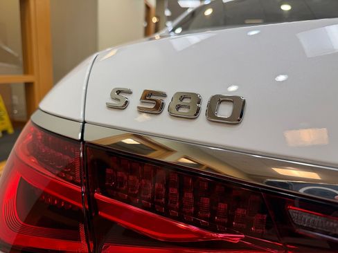 Used 2026 Mercedes-Benz S 580 4MATIC Sedan image 28