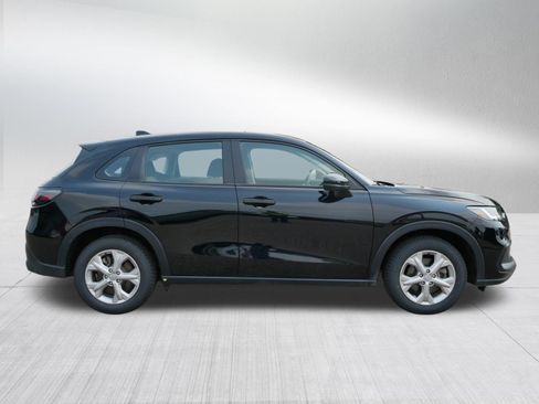 Certified 2025 Honda HR-V LX image 8