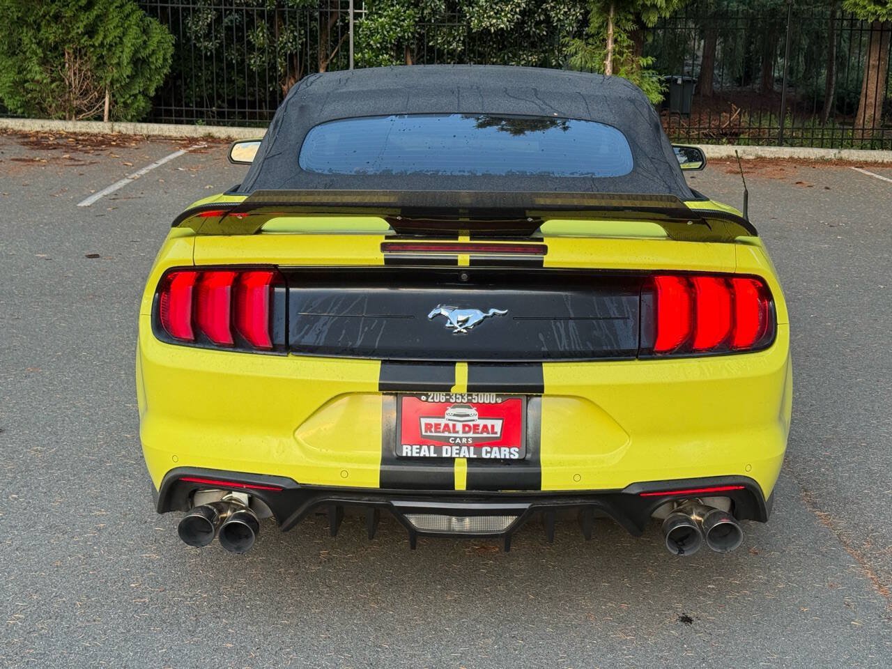Used 2021 Ford Mustang Premium RWD image 5