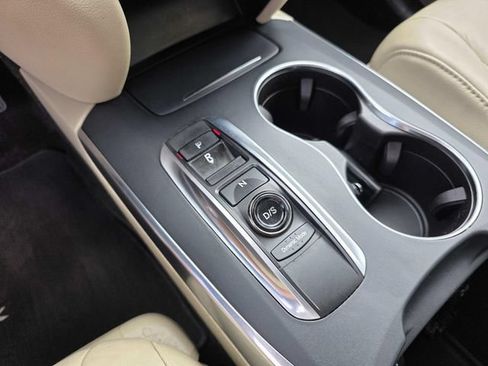 Used 2018 Acura MDX FWD image 12
