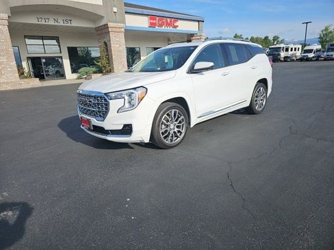 Used 2022 GMC Terrain Denali image 43