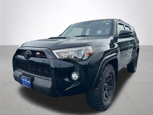 Used 2019 Toyota 4Runner TRD Off-Road Premium AWD/4WD image 2