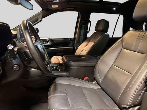 Used 2023 Chevrolet Tahoe RST w/ Luxury Package AWD/4WD image 17