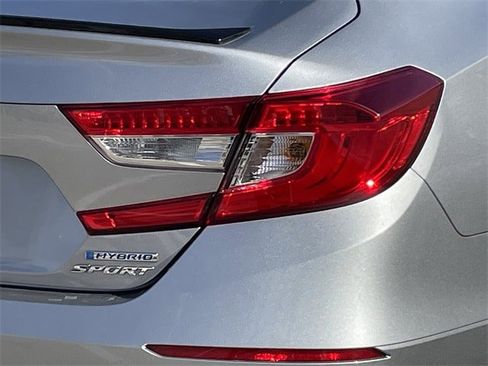 Used 2022 Honda Accord Sport image 6