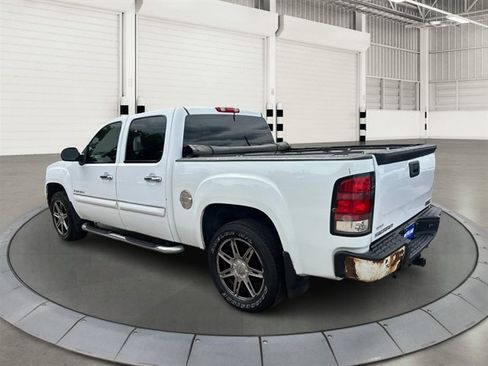 Used 2008 GMC Sierra 1500 Denali AWD/4WD image 2
