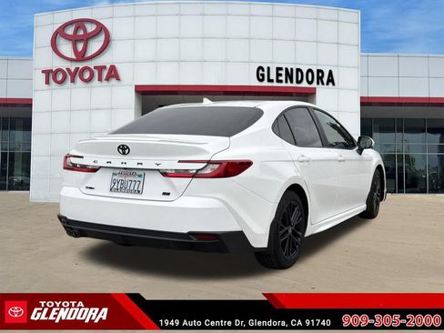 Certified 2026 Toyota Camry SE w/ Multimedia Upgrade Package FWD image 10