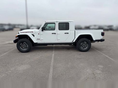 New 2026 Jeep Gladiator Mojave image 6
