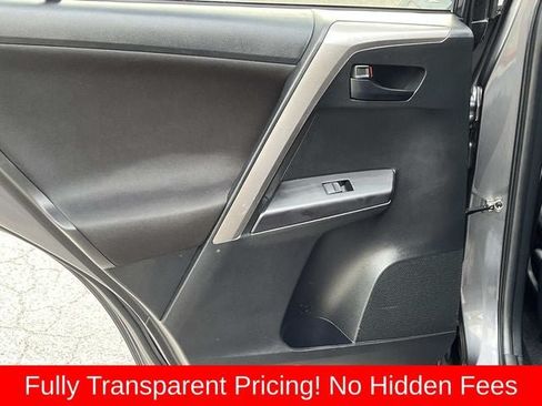 Used 2016 Toyota RAV4 LE FWD image 16