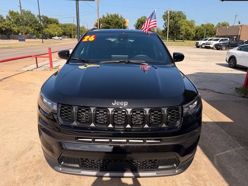 Used 2026 Jeep Compass Latitude w/ Quick Order Package 29K AWD/4WD image 8