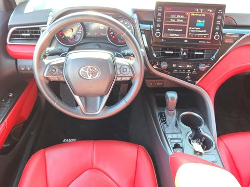 Used 2021 Toyota Camry XSE image 26