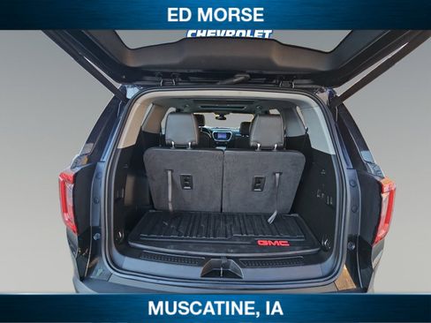 Used 2021 GMC Acadia SLT w/ Elevation Edition image 18