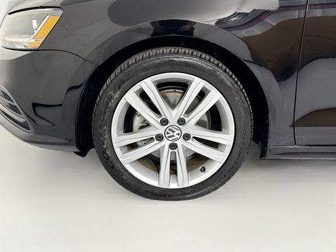 Used 2017 Volkswagen Jetta SE FWD image 30