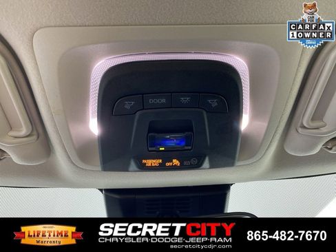 Used 2025 Toyota Corolla LE FWD image 20