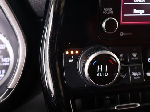 Used 2021 Toyota Highlander XSE image 7