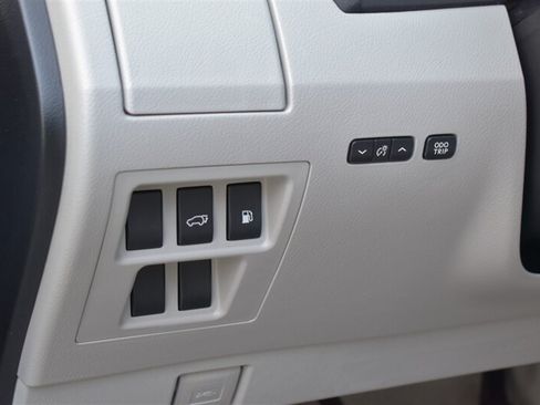 Used 2012 Lexus RX 350 AWD w/ Premium Pkg image 18