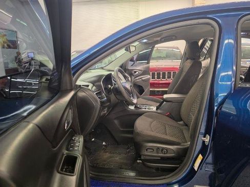Used 2019 Chevrolet Equinox LT FWD image 8