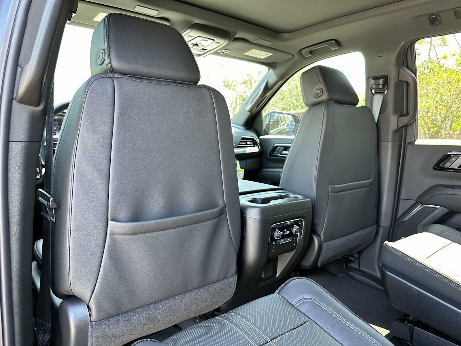 New 2026 Chevrolet Tahoe High Country w/ Sun And Tow Package AWD/4WD image 16