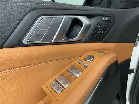 Certified 2022 BMW X7 xDrive40i w/ Executive Package image 20