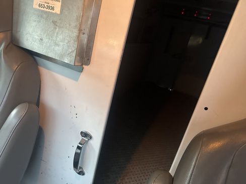 Used 2016 Ford E-350 and Econoline 350 Super Duty w/ Power Windows & Locks Group image 45