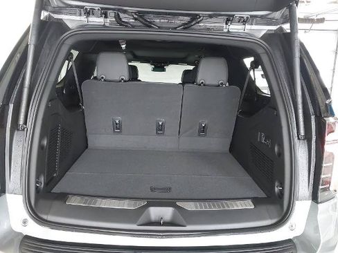 New 2026 Chevrolet Suburban Premier AWD/4WD image 27