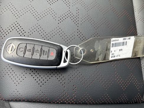 New 2026 Nissan Sentra SR w/ SR Premium Package FWD image 28