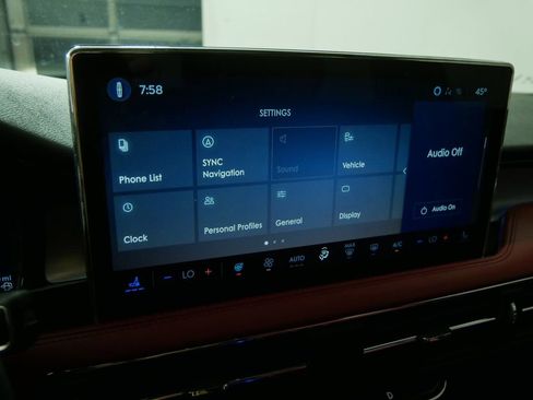 Used 2025 Lincoln Corsair Grand Touring w/ Equipment Group 301A AWD/4WD image 24