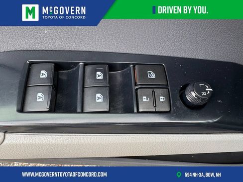 Used 2018 Toyota Camry LE w/ Audio Package FWD image 36