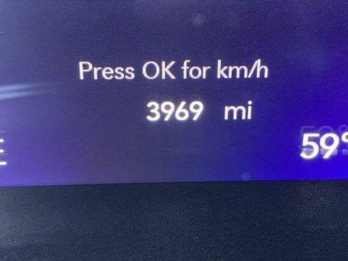 Used 2024 Chrysler Pacifica Limited w/ S Appearance Package image 29